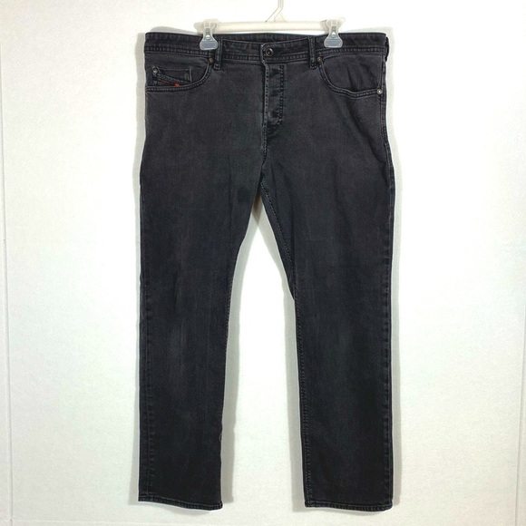 DIESEL Men’s Buster Regular Slim Tapered-Fit Jeans 38 x 32 Dark Gray Wash - Picture 1 of 15